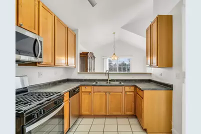 714 S Rosehall Lane, Round Lake, IL 60073 - Photo 13