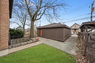 8815 S Halsted St, Chicago, IL 60620 - Photo 23