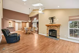 1668 Chatsford Ct, Bartlett, IL 60103 - Photo 7