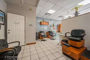 1340 W Irving Park Rd, Chicago, IL 60613 - Photo 5