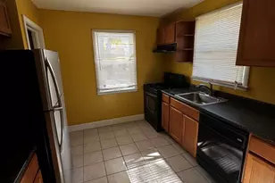 9556 S Forest Ave, Chicago, IL 60628 - Photo 5