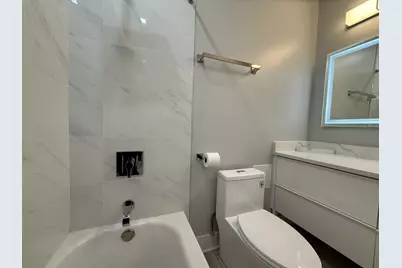 [Address not provided], Chicago, IL 60657 - Photo 9