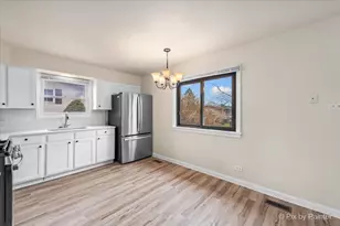 18951 Chestnut Ave, Country Club Hills, IL 60478 - Photo 5