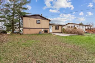 18951 Chestnut Ave, Country Club Hills, IL 60478 - Photo 21