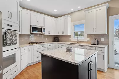 2819 Clarissa Lane, Aurora, IL 60502 - Photo 7