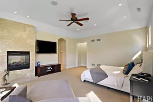 1425 Lee Rd, Northbrook, IL 60062 - Photo 27