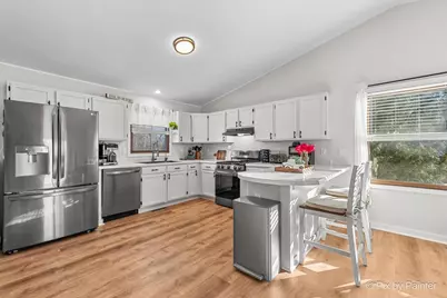 117 SW Benedict Drive, Poplar Grove, IL 61065 - Photo 3