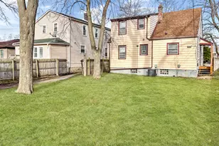 28 W 35th Pl, Steger, IL 60475 - Photo 5