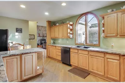 4116 E Lake Shore Drive, Wonder Lake, IL 60097 - Photo 3