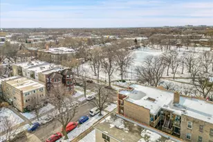 1647 W Sherwin Ave, Chicago, IL 60626 - Photo 21