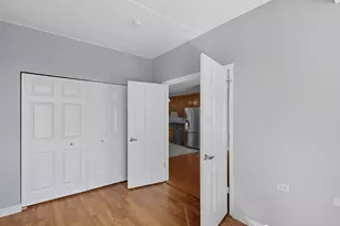 9355 Irving Park Rd, Schiller Park, IL 60176 - Photo 11