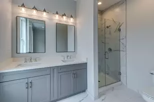 [Address not provided], Elmhurst, IL 60126 - Photo 9