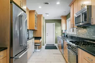 840 Auburn Ct, Highland Park, IL 60035 - Photo 9