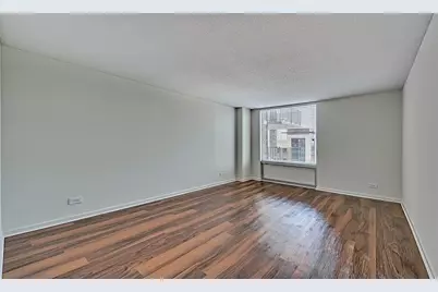 [Address not provided], Lombard, IL 60148 - Photo 5