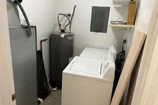 1916 Tracy Dr, Bloomington, IL 61704 - Photo 9