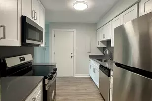 1173 S Forums Ct, Wheeling, IL 60090 - Photo 5