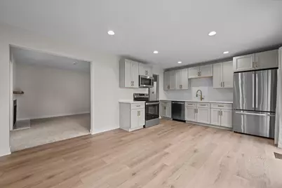 1533 S County Farm Road #1-4, Wheaton, IL 60189 - Photo 5