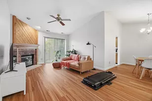 671 Catherine Ct, Wood Dale, IL 60191 - Photo 3