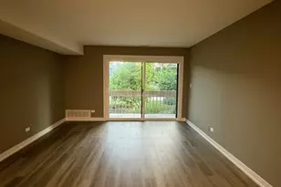 1322 E Ports O Call Dr, Palatine, IL 60074 - Photo 3