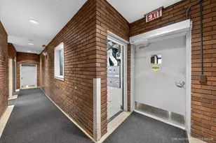 30 E Huron St, Chicago, IL 60611 - Photo 11