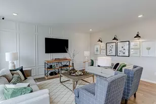 548 Endicott Rd, South Elgin, IL 60177 - Photo 5