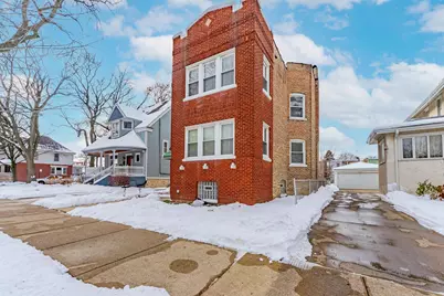 4706 N Kilpatrick Avenue, Chicago, IL 60630 - Photo 1