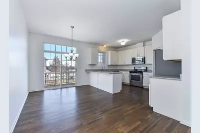 1910 Oxley Circle, Naperville, IL 60563 - Photo 5