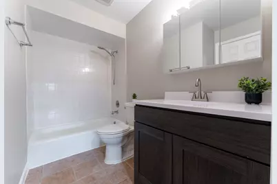 810 E Old Willow Road #209, Prospect Heights, IL 60070 - Photo 11