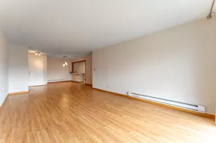 810 E Old Willow Rd, Prospect Heights, IL 60070 - Photo 7