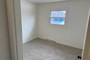 2452 W Florian Ct, Decatur, IL 62526 - Photo 11