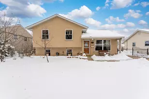 38 W Altgeld Ave, Glendale Heights, IL 60139 - Photo 1