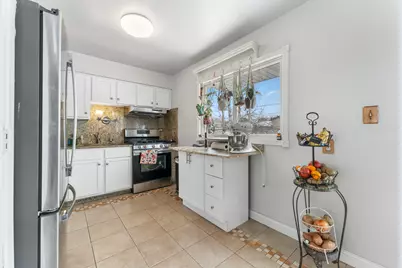 38 W Altgeld Avenue, Glendale Heights, IL 60139 - Photo 9