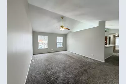 1202 Ballantrae Place #E, Mundelein, IL 60060 - Photo 3