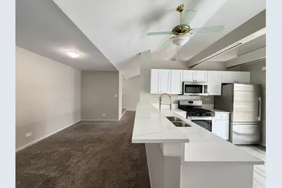 1202 Ballantrae Place #E, Mundelein, IL 60060 - Photo 5