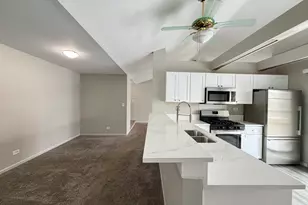 1202 Ballantrae Pl, Mundelein, IL 60060 - Photo 5