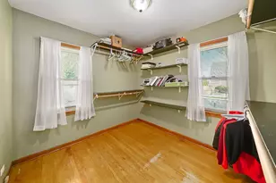 5700 S Neenah Ave, Chicago, IL 60638 - Photo 17