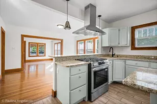 418 S Hough St, Barrington, IL 60010 - Photo 9