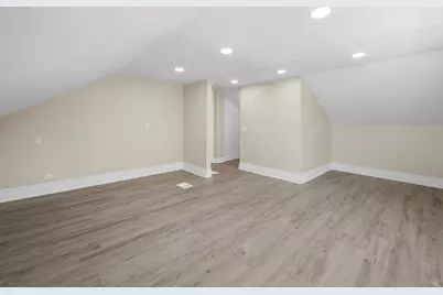 811 S 7th Avenue, Maywood, IL 60153 - Photo 13