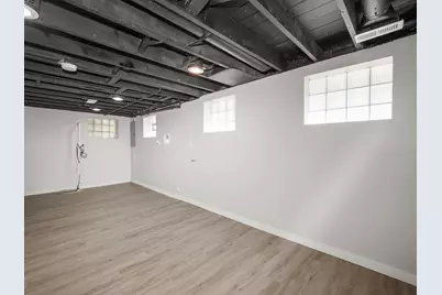 811 S 7th Avenue, Maywood, IL 60153 - Photo 17