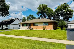 6906 W 91st St, Bridgeview, IL 60455 - Photo 3