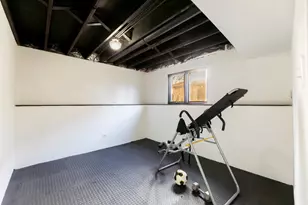 313 Jackson St, Park Forest, IL 60466 - Photo 15