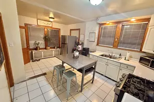 1917 Home Ave, Berwyn, IL 60402 - Photo 5