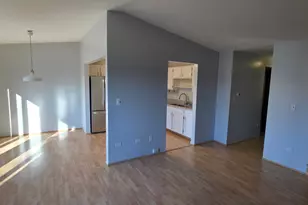 660 Cumberland Trail, Roselle, IL 60172 - Photo 7