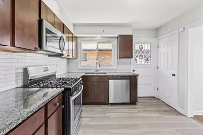 3304 Wilcox Avenue, Bellwood, IL 60104 - Photo 7