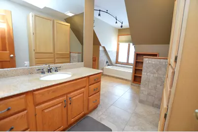 3321 N Bayview Lane, McHenry, IL 60051 - Photo 21