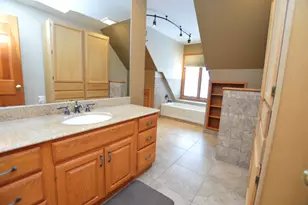 3321 N Bayview Ln, McHenry, IL 60051 - Photo 21