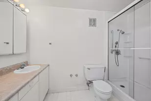 1415 E Central Rd, Arlington Heights, IL 60005 - Photo 13