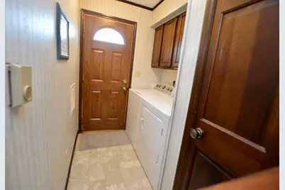 15758 County Line Road, Capron, IL 61012 - Photo 27