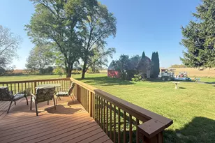 15758 County Line Rd, Capron, IL 61012 - Photo 7