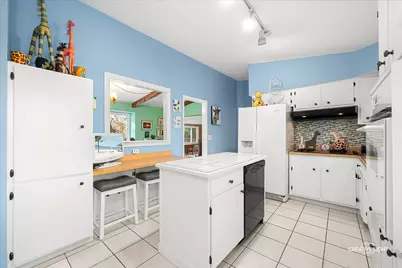 103 Rainbow Drive, Sleepy Hollow, IL 60118 - Photo 9